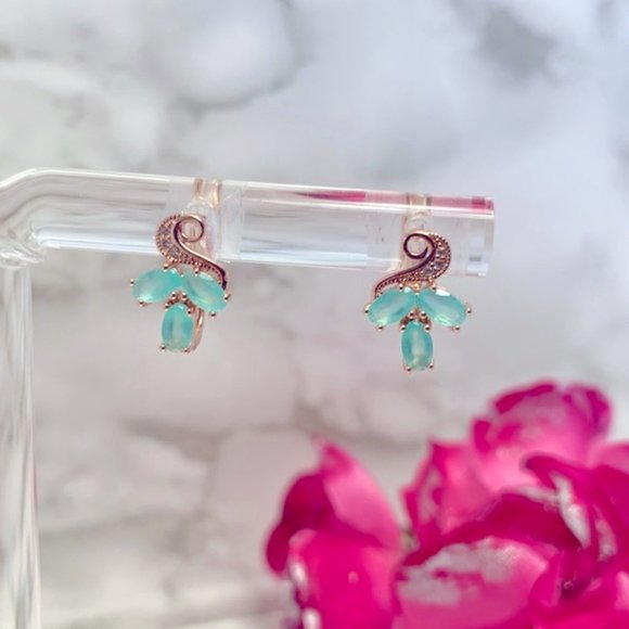 585 Rose Gold Plated Mint Green Oval Zircon Earrings - Picture 9 of 13